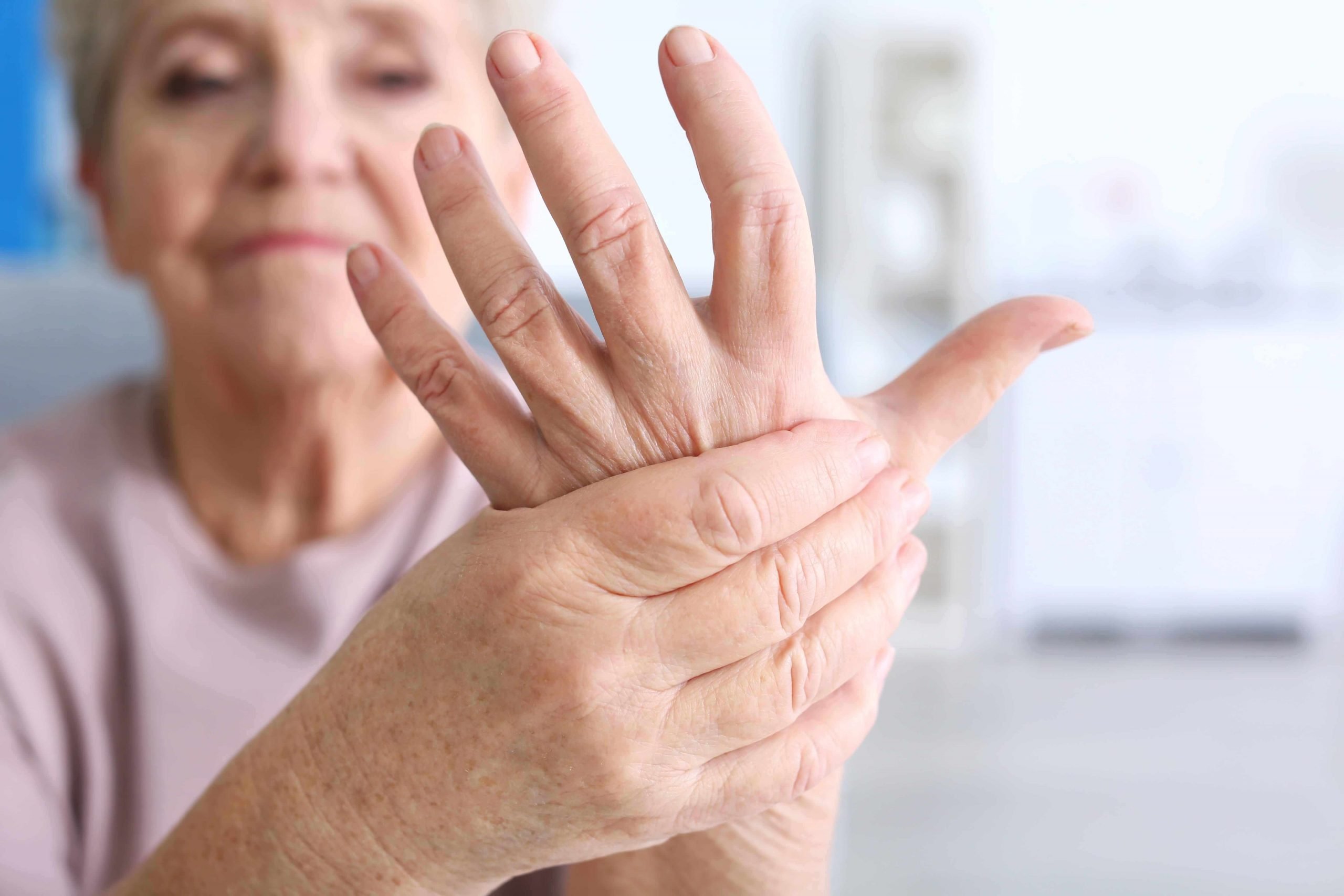 4 Ways PT Can Help Relieve Arthritis Pain