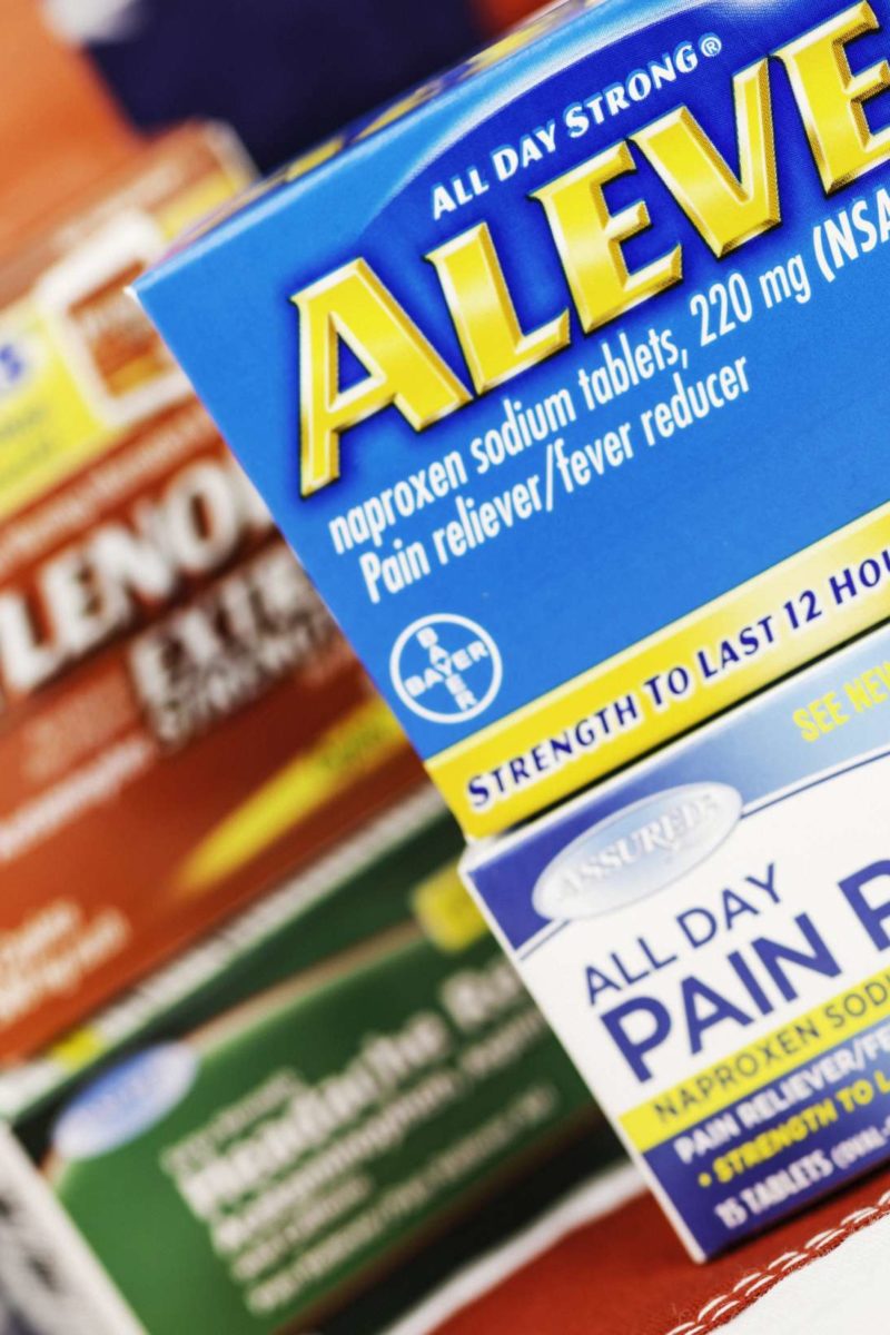 Aleve and Tylenol: Is it safe to take them at the same time?