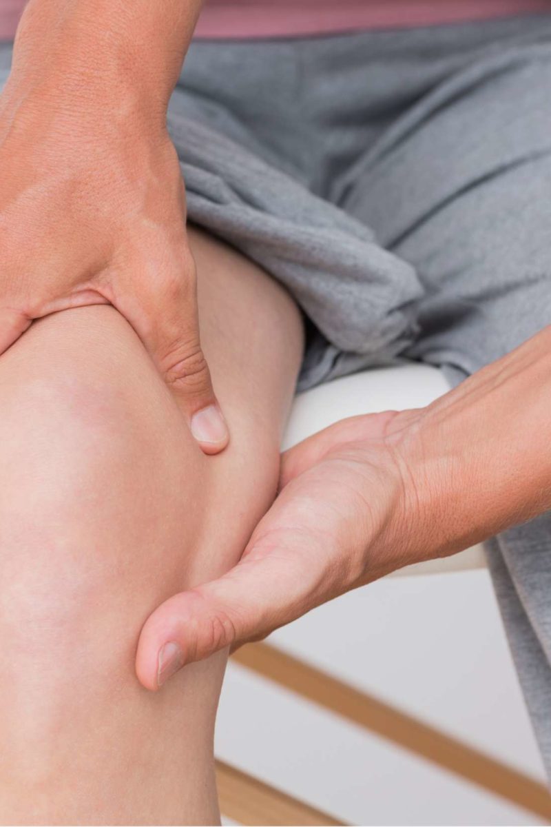 Knee injections for osteoarthritis: Options, procedure ...